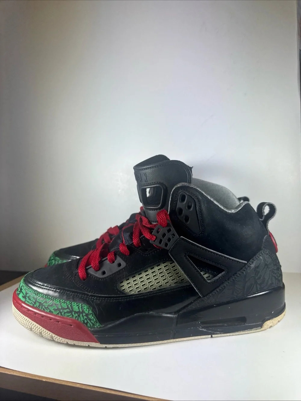 Air Jordan Spizike OG Men’s Size 11 Black Red Green High Top Athletic Sneakers
